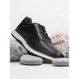 Bugatti Men Leather Round Toe Lace-Ups Sneakers