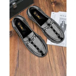 Bxxy Men Slip-On Sneakers