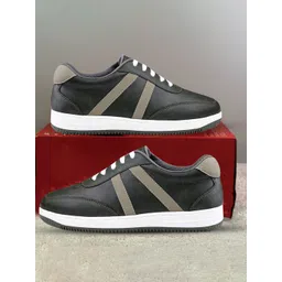 Bxxy Men Striped Lace-up Sneakers