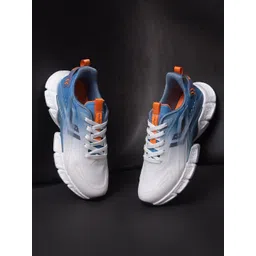 Calcetto Men Colourblocked Sneakers