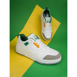 Calcetto Men Colourblocked Sneakers