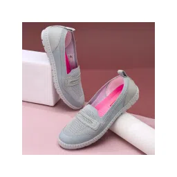 Campus AVERY Women Grey Walking Shoes