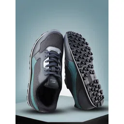 Campus Men CHATTER Retro Sneakers