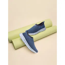 Campus Men Navy Blue Mesh Walking Shoes