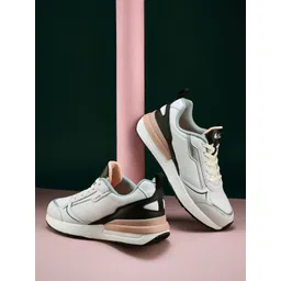 Campus Women Colourblocked Sneakers