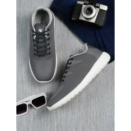 Cantabil Men Textured Lightweight Sneakers