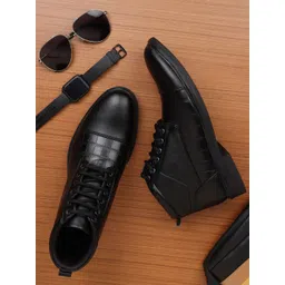 Carlton London Men Heeled Round Toe Lace-Ups Boots