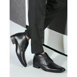 Carlton London Men Round Toe Mid-Top Boots