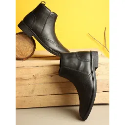 Carlton London Men's Black Boots