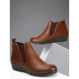 Carlton London Women's Tan Wedge Booties