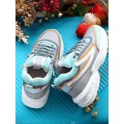 carrito Women Sneakers