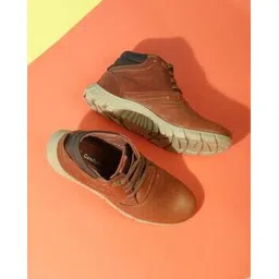 Casual Shoes with Lace-Fastening