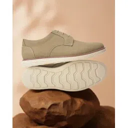 Casual Shoes with PU upper