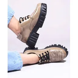 Casual Shoes with Synthetic upper