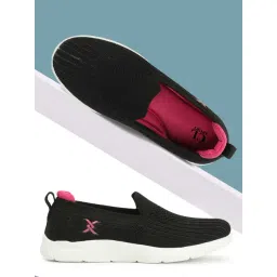 CL Sports by Carlton London Women's Black Walking Shoes