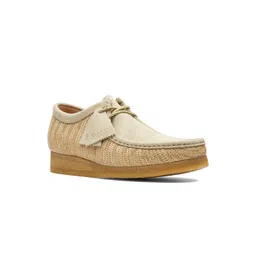 Clarks Men Brown Textured  Sneakers