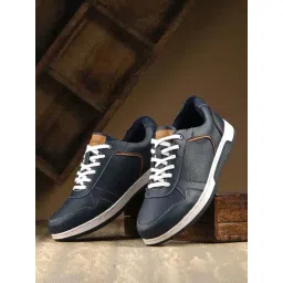 Clog London Men's Blue Casual Sneakers