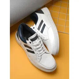 Clog London Men's White Casual Sneakers