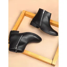 CLOG LONDON Women Block-Heeled Regular Boots