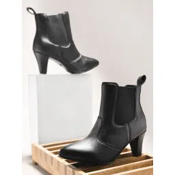 Clog London Women's Black Chelsea Boots