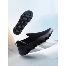 Columbus Men Memory Foam Non-Marking Walking Shoes