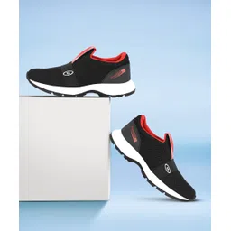 Comfortable and Lightweight Walking Shoes For Men