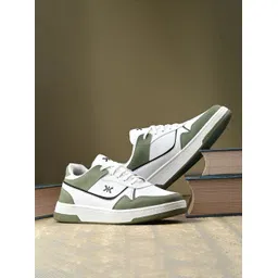 Comfortable Outdoor Sneakers For Men