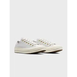 Converse Unisex Lace-Ups Sneakers
