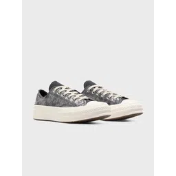 Converse Unisex Suede Lace-Ups Sneakers