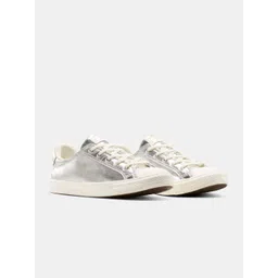 Converse Women Round Toe Lace-Ups Everyday Sneakers