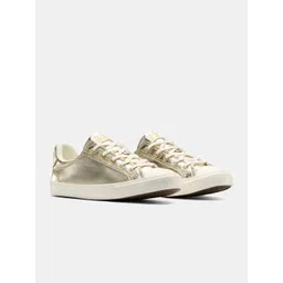 Converse Women Solid Round Toe Lace Ups Sneakers