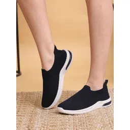 CORDMANS Women Textured Slip-On Sneakers