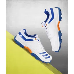 CRINU 23 M Cricket Shoes For Men