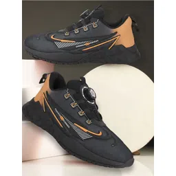 Deflow Men Colourblocked Sneakers