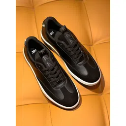 Doc Martin Men Round Toe Antibacterial Sneakers