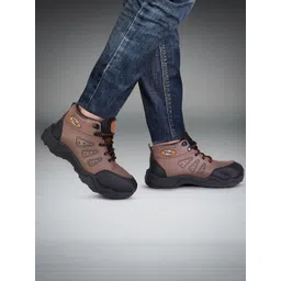 DRACKFOOT Men Leather Running Non-Marking Shoes