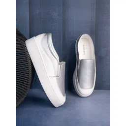 DressBerry Women Colourblocked Slip-On Sneakers