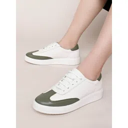 DressBerry Women Colourblocked Sneakers