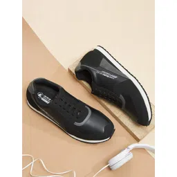Duke Men Black Colourblocked Sneakers