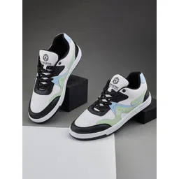 Duke Men Colourblocked Sneakers