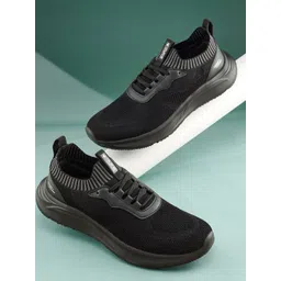 Duke Men Textile Running Shoes