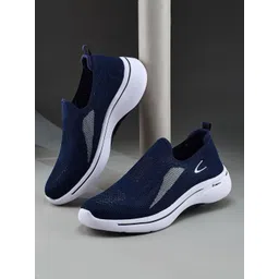 Duke Men Textile Running Shoes