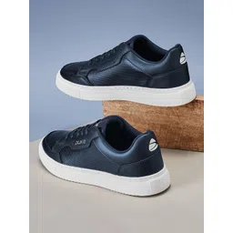 Duke Men Textured Sneakers