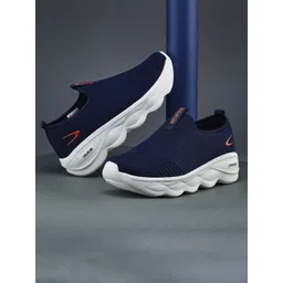 Duke Men Track Running Shoes