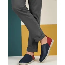 DX Moda Men Colourblocked Slip-On Sneakers