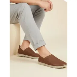 DX Moda Men Textured Slip-On Sneakers