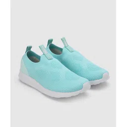 Dynamite Wns Slip-on Walking Shoes For Women