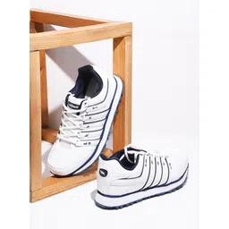 E-1718 Lightweight,Comfortable,Trendy,Running, Breathable,Gym Running Shoes Running Shoes For Men