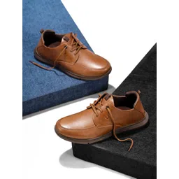 Egoss Men Textured Round Toe Comfort Insole Leather Lace-Ups Sneakers