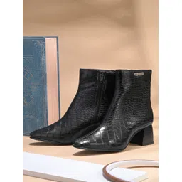 El Paso Women Black Faux Leather Casual Chelsea Boots Boots For Women